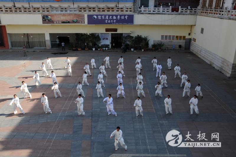 太极拳健身风靡全国：一场健康的美学革命